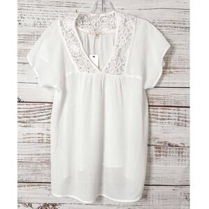 NEW with Tags Under Skies Lace Trim Short Sleeve Top Blouse White Size Small